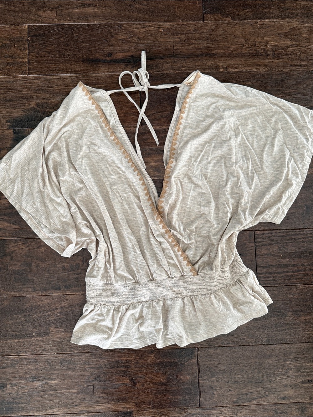 Hem & Thread Cream V-Neck Tie-Back Blouse with Tan Trim